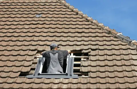 Pose de velux - Cisternes-la-Forêt